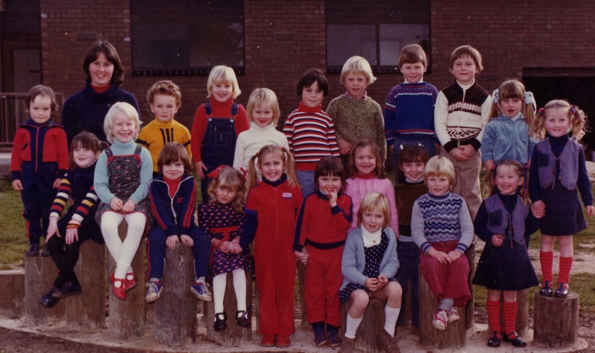 What a cute and intelligent-looking bunch of youngsters. Ren and KatharineMargaret in the front row